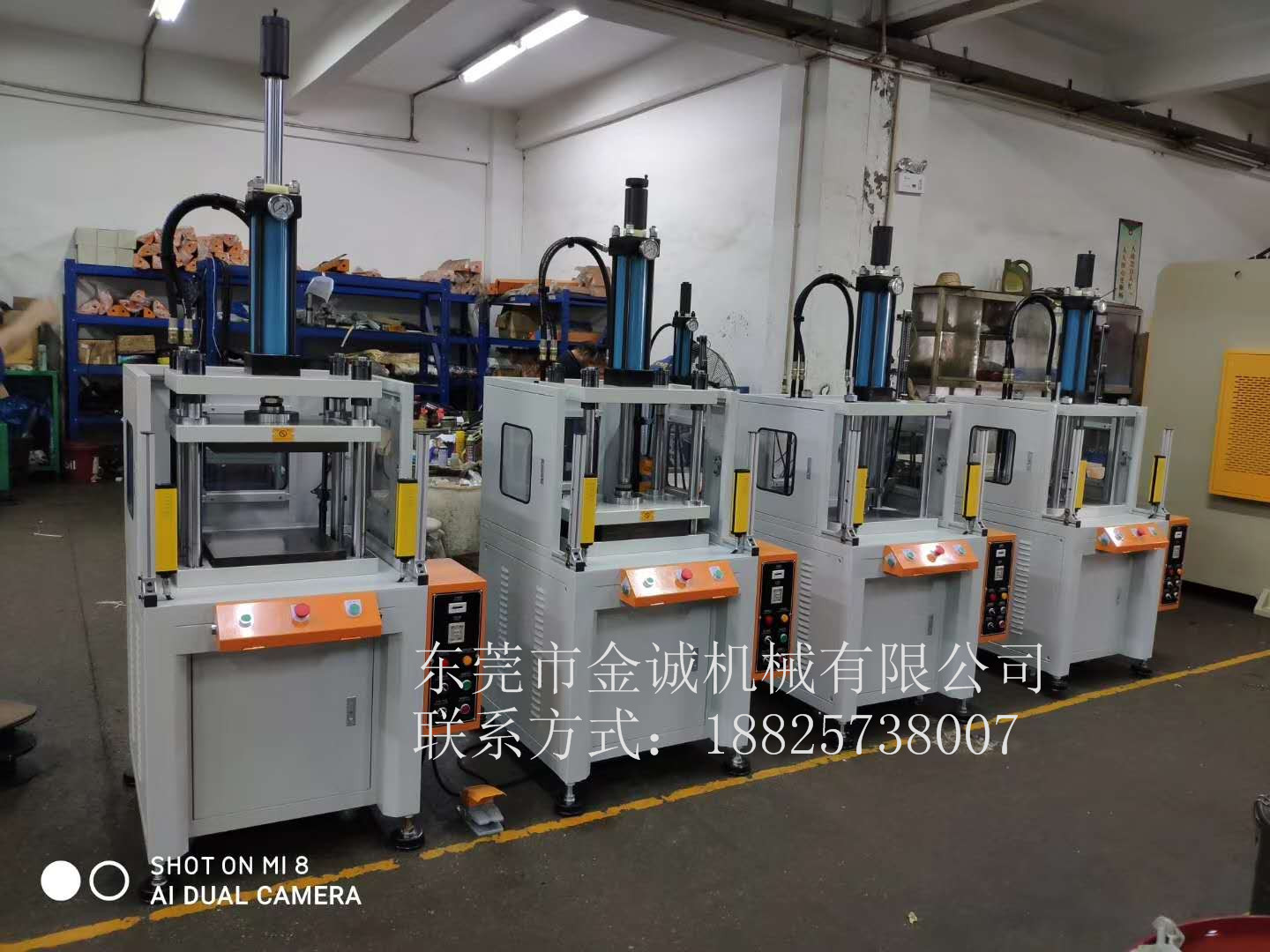 新型四柱油(yóu)壓機 (4).jpg